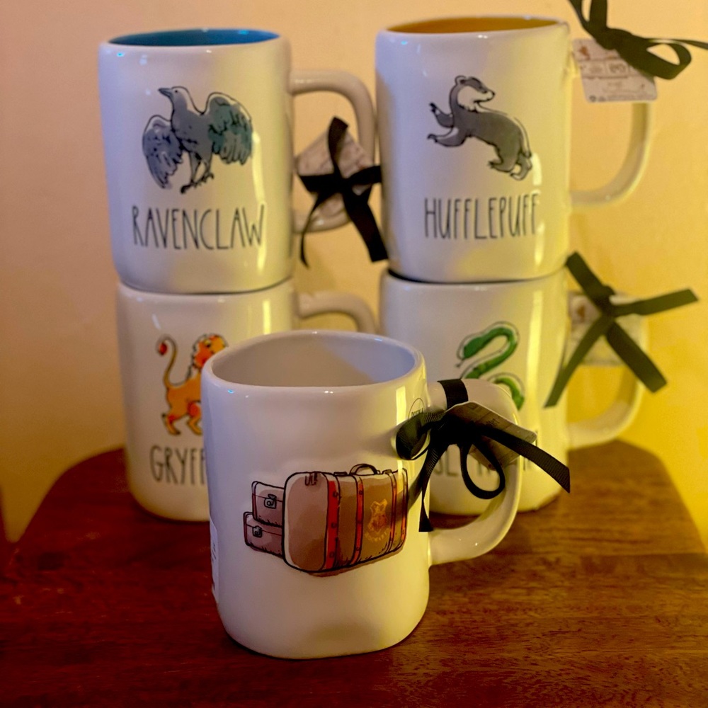 Rae Dunn x Harry Potter - FULL SET-All 4 House Mugs + “Welcome to Hogwarts” VHTF